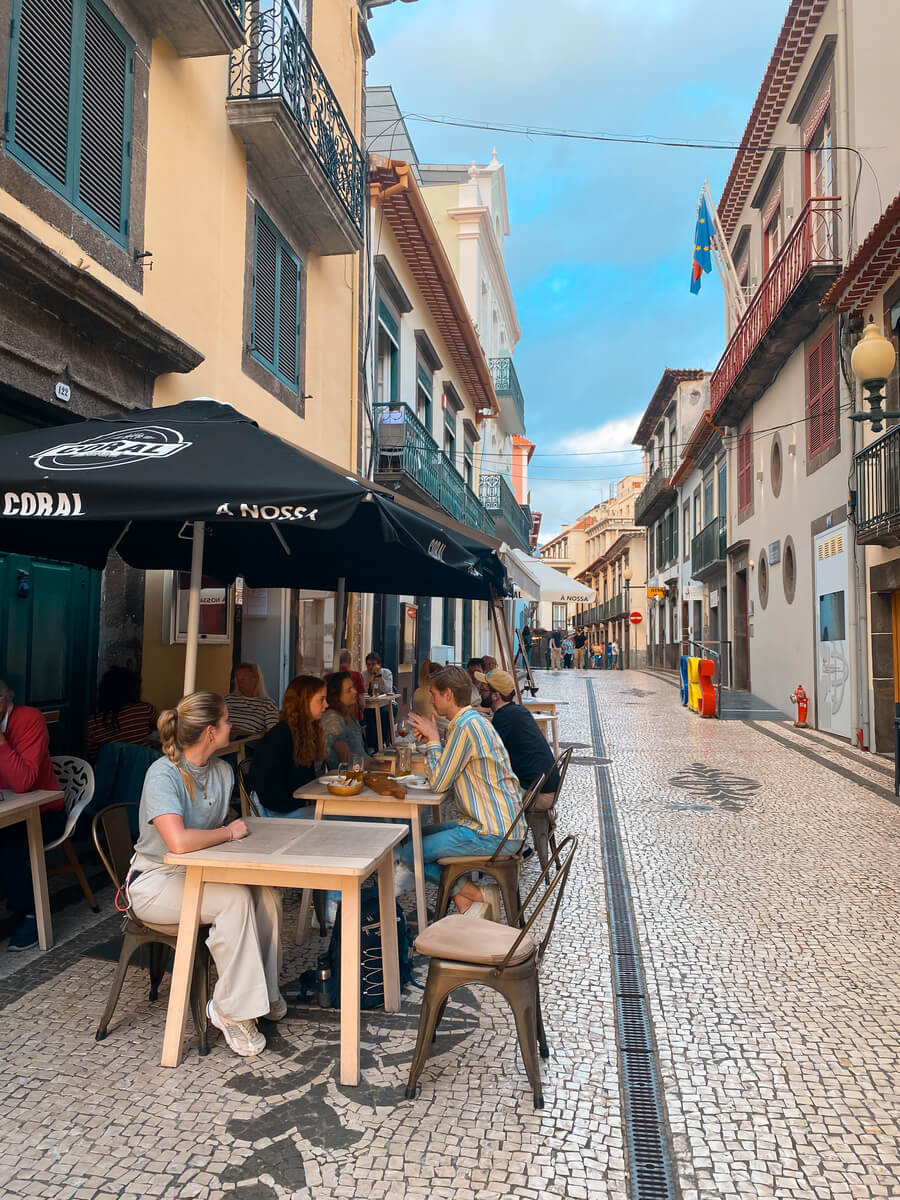 Madeira restaurant O Americano