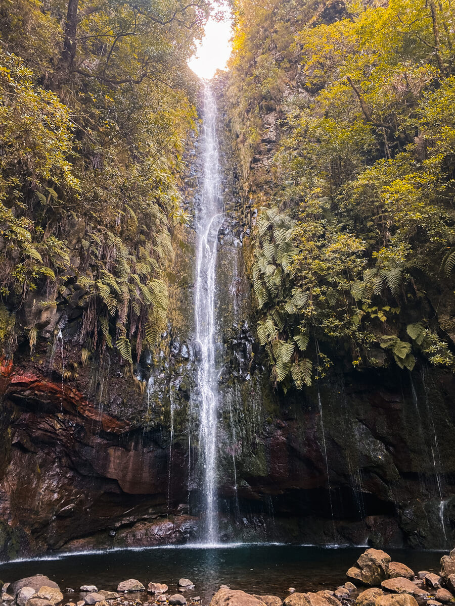 MadeiraTopvijfindrukwekkendstehikesPR66.125fonteswaterval