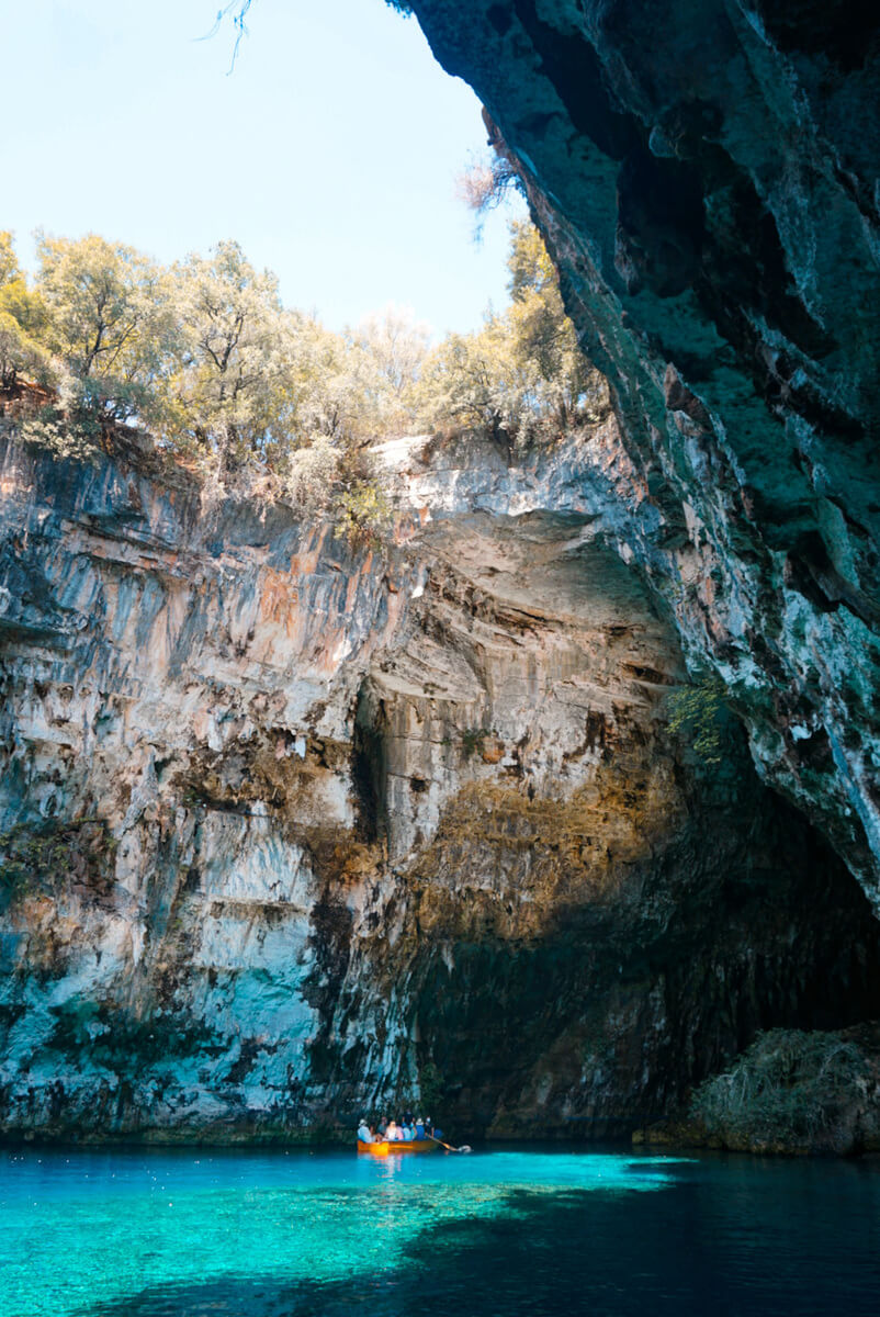 Kefalonia Melissani Cave boat